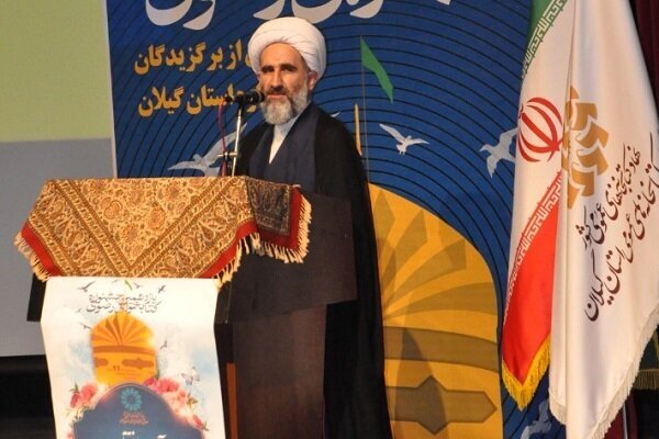 کتابخوانی یکی از فرهنگهای تربیتی و اجتماعی فرد و جامعه است کتابخوانی یکی از فرهنگهای تربیتی و اجتماعی فرد و جامعه است