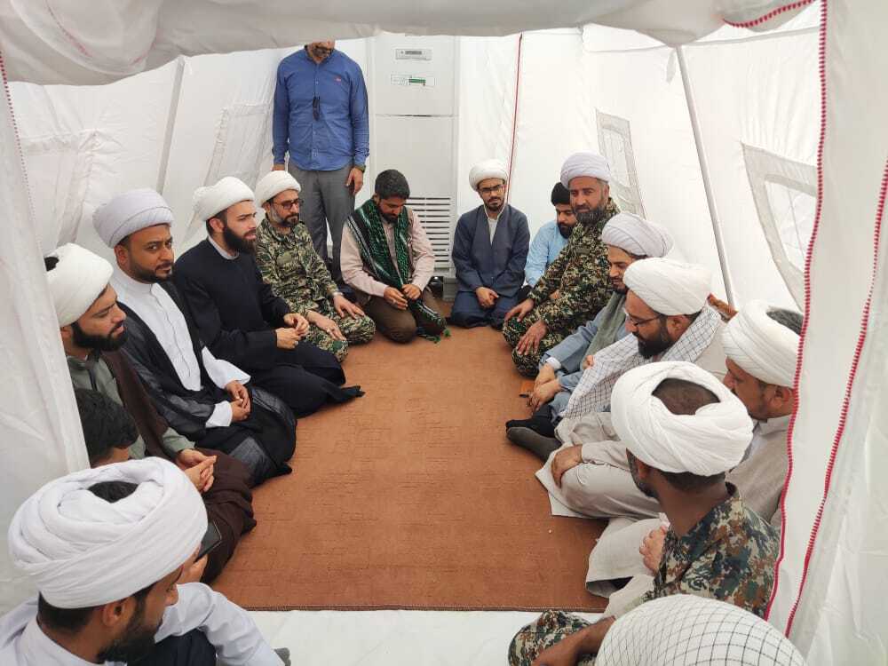 تهيه روزانه 7000 پرس غذاي گرم براي زلزله&zwnj;زدگان توسط اعضاي هيئات مذهبي