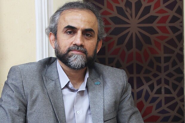 ۸ کتاب در محفل «این شانزده رفیق» رونمایی می شود ۸ کتاب در محفل «این شانزده رفیق» رونمایی می شود