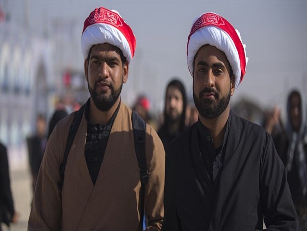 اعزام ۱۴ مبلغ قشمی به پیاده روی اربعین اعزام ۱۴ مبلغ قشمی به پیاده روی اربعین