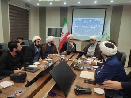 حجت الاسلام و المسلمین حریزاوی معاون امور استانی رسانه در نشست تولید کنندگان رسانع در جنگ روایت ها برگزار گردید حجت الاسلام و المسلمین حریزاوی معاون امور استانی رسانه در نشست تولید کنندگان رسانع در جنگ روایت ها برگزار گردید