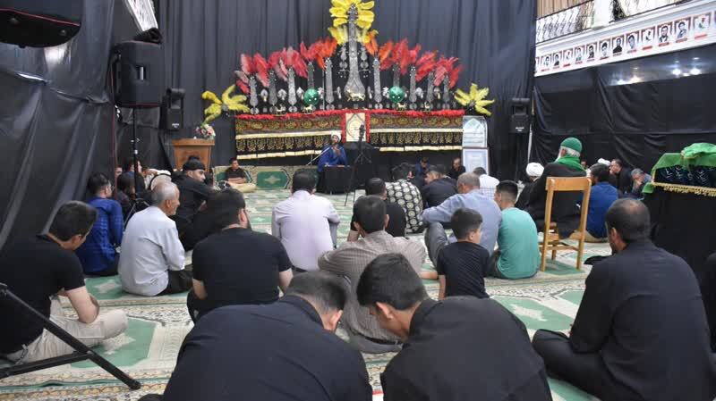 مراسم طشتگذاری، آئینی به قدمت ۵۰۰ سال در ایران/سریشآبادیها سنتها را حفظ کردهاند مراسم طشتگذاری، آئینی به قدمت ۵۰۰ سال در ایران/سریشآبادیها سنتها را حفظ کردهاند