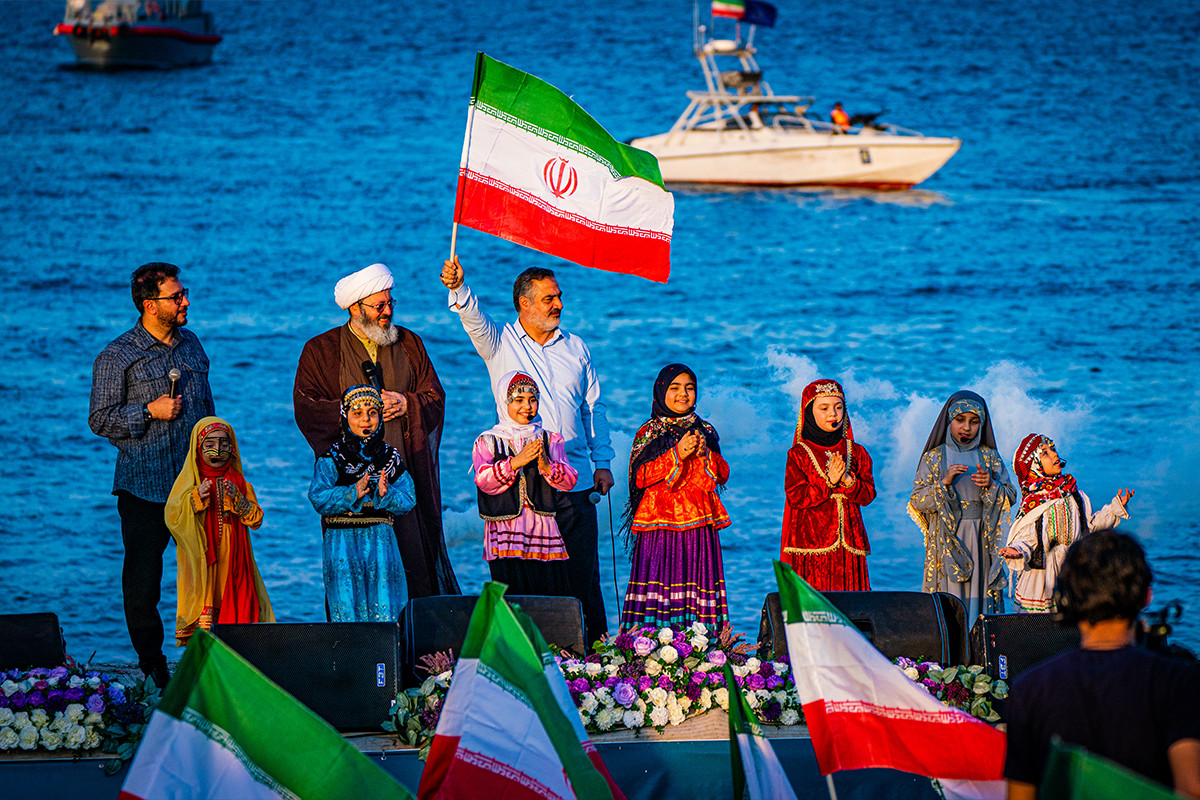 قرآنی پروگرام محفل جزیرہ بوموسی میں منعقد ہوا