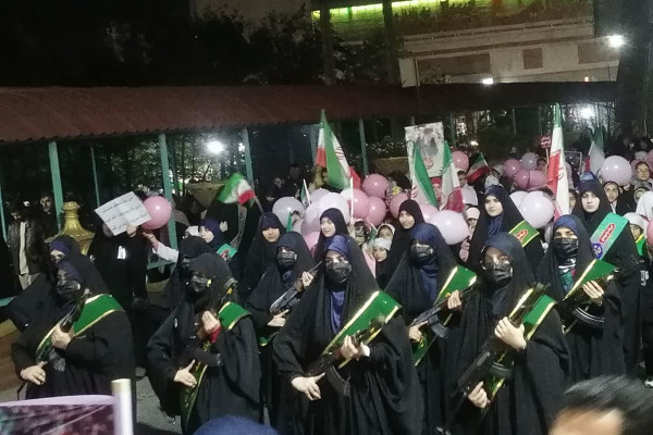 دوربین «چالوس رسانه» به قلبِ تپنده‌ی پشتیبانی در مسجد ۱۴ معصوم شهرستان چالوس رفت.