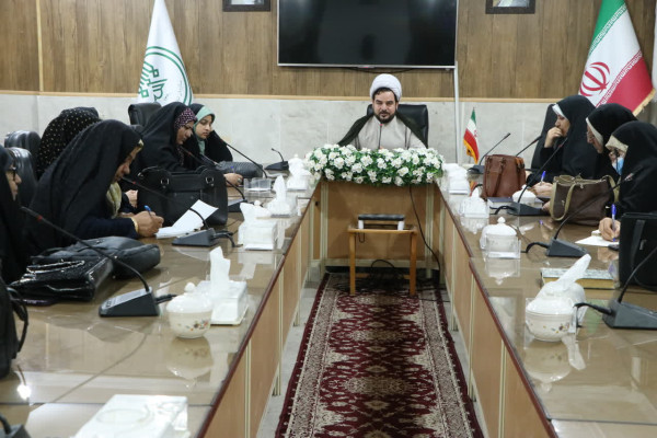 برگزاری نشست توجیهی اعتکاف ویژه مداحان و هیئت‌های مذهبی بانوان بندرعباس