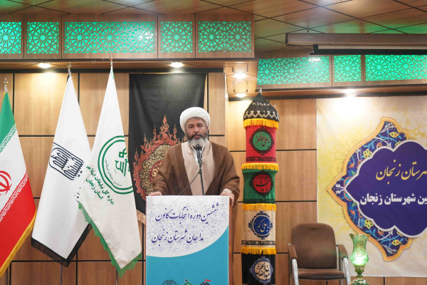 به دنبال ارتقای جریان مداحی در استان زنجان هستیم