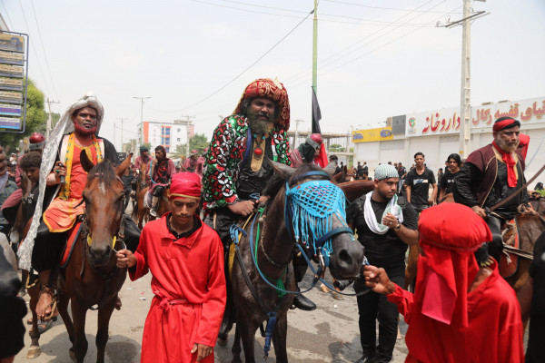«شیر و کُتل» رسم ۴۰۰ ساله مینابی‌ها در روز عاشورا