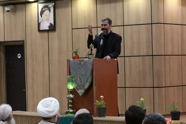 اختتامیه دومین سوگواره ملی شعر آئینی «در حریر حرم» برگزار شد