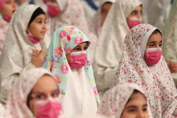 "فرشتوں کی تقریب" رہبر انقلاب کی موجودگی میں