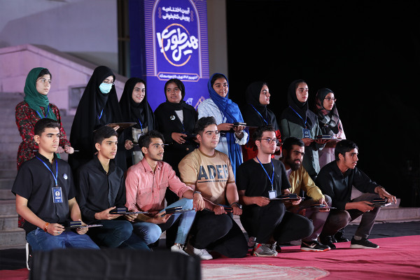 «ہسٹری»؛ نوجوانوں کے لیے خصوصی مطالعہ مہم