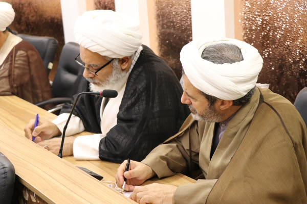 نشست هم‌اندیشی چهره‌های تبلیغی استان خراسان شمالی با حضور حجت‌الاسلام والمسلمین میرزا محمدی