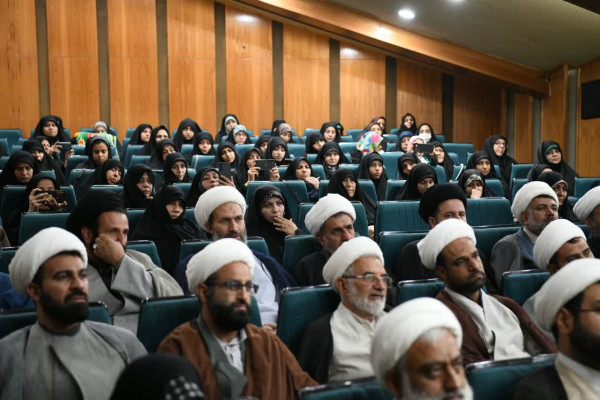 نشست مدیران و شورای راهبردی بانوان سازمان تبلیغات اسلامی در شیراز