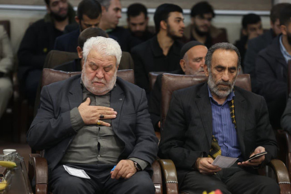 دیدار جامعه مداحان‌ و شعرای آئینی همدان با نماینده ولی فقیه در استان همدان