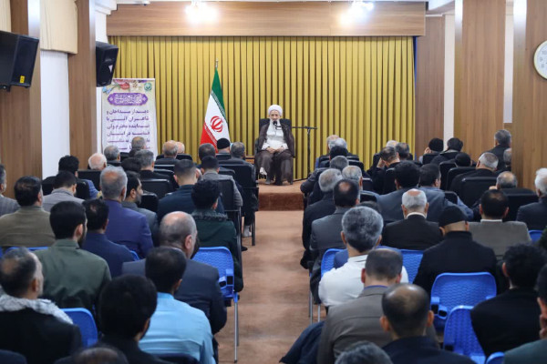 دیدار ستایشگران آل الله استان با نماینده ولی فقیه