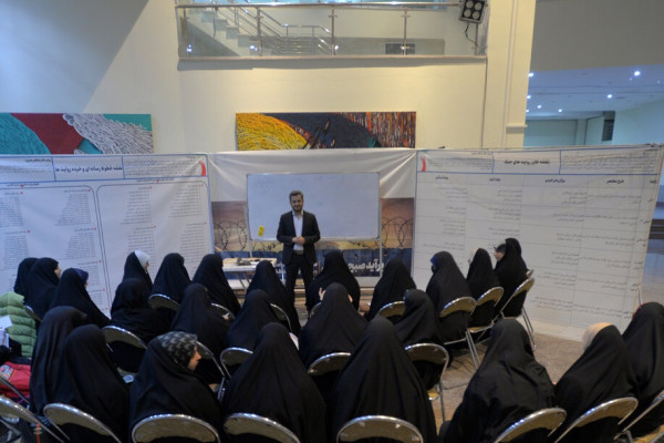 نخستین رویداد کشوری جنگ روایت ها در همدان برگزار شد