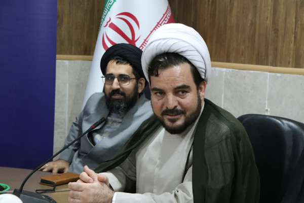 نشست صمیمی کارکنان تبلیغات اسلامی هرمزگان با مدیرکل برگزار شد