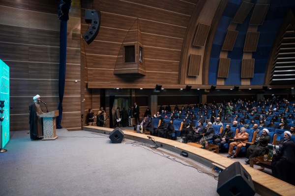 از زنجیر زندان آمریکا تا شبکه جهانی مهدویت