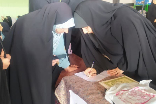 پرواز روح؛ میزبانان میز خدمت اعتکاف در نمازجمعه‌های خراسان جنوبی