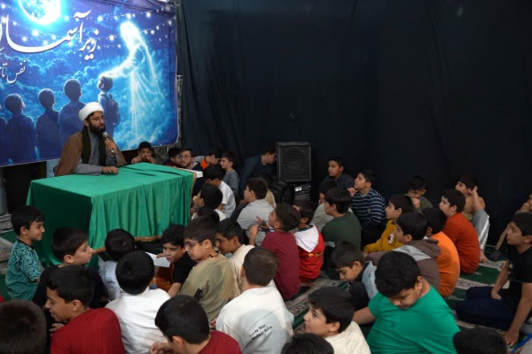 آیین اعتکاف کودکان و نوجوانان هیئت فتاح در مسجد زین‌العابدین شیراز برگزار شد