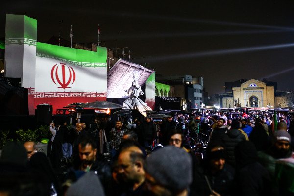 رونمایی از نماد «فاتح خیبر»