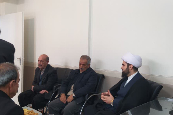 دیدار جمعی ازبزرگان و سادات شهر گهواره با سرپرست اداره تبلیغات اسلامی شهرستان دالاهو
