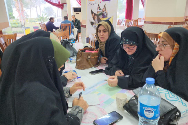 مازندران | تقویت جبهه تبیین بانوان