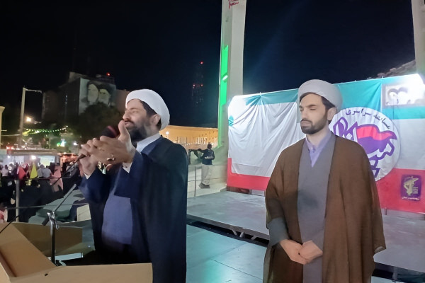 راه گسترش رحمت در جهان، ایستادگی در برابر زورگویی است