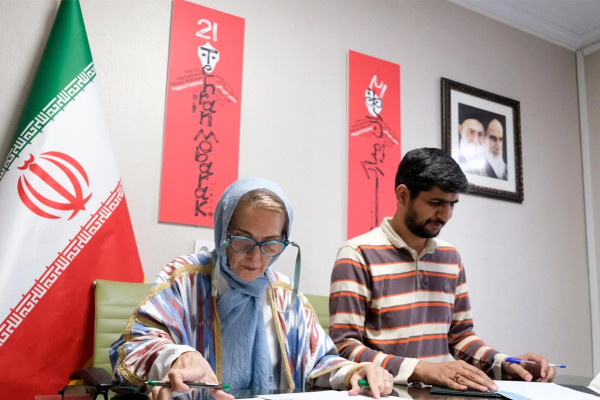تفاهم‌نامه همکاری در برگزاری بیست‌ویکمین جشنواره بین‌المللی نمایش عروسکی تهران-مبارک و موسسه سوره امید امضا شد