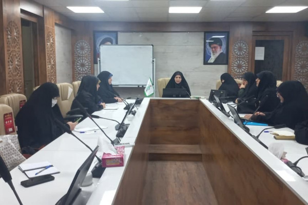 نشست هیات اندیشه ورز بانوان ستاد عتبات عالیات استان برگزار شد