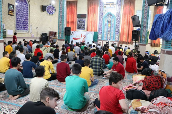 شش مسجد خرمدره میزبان معتکفین است