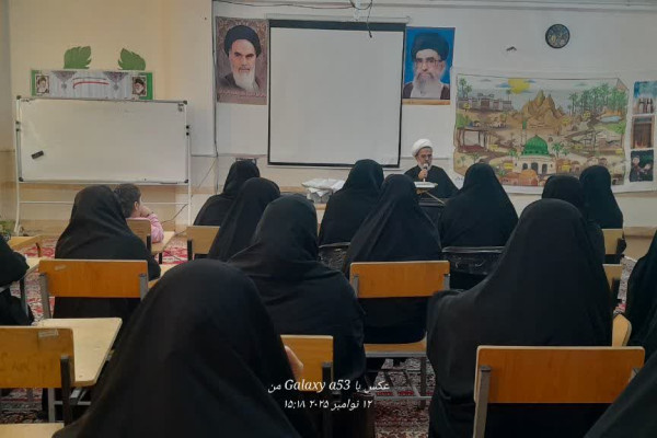 نشست توجیهی و آموزشی پرده‌خوانی خطبه فدکیه ویژه مبلغات در دهلران