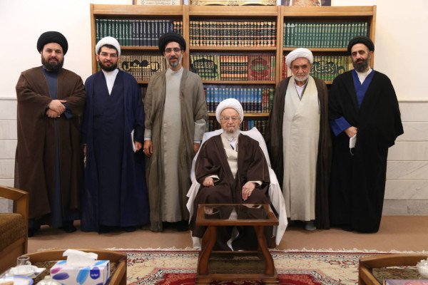 تجلیل آیت‌الله‌العظمی مکارم شیرازی از موسوعه «آیات‌الاحکام»