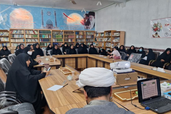 برگزاری کارگاه آموزشی تدبر در قرآن کریم سطح ۱ در دهلران